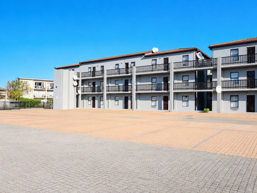 2 Bedroom Property for Sale in Parklands Western Cape